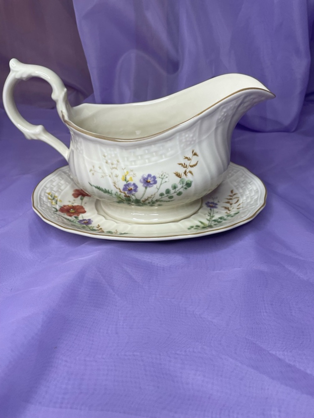 Vintage Mi Casa fine ivory Gravy Boat with Saucer